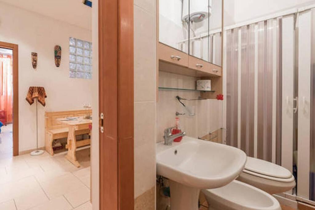 Letto Ad Acqua H2Ome Apartment Bari Exterior foto
